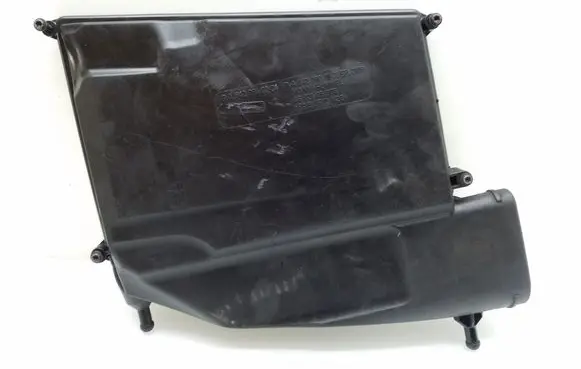 Mercedes-Benz C W204 Air filter box cover A6420940204 A6420901801