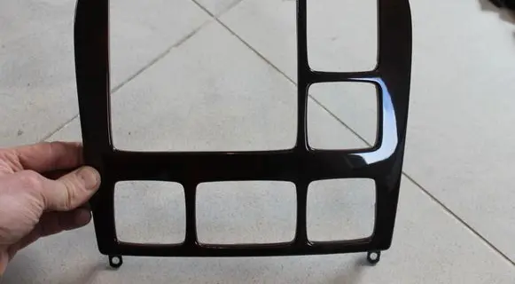 Radio/GPS head unit trim