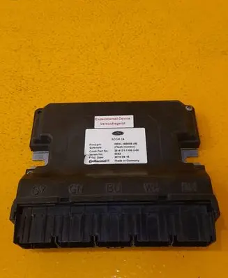 Lincoln Continental Air suspension control unit module (rear) DE9318B008AB