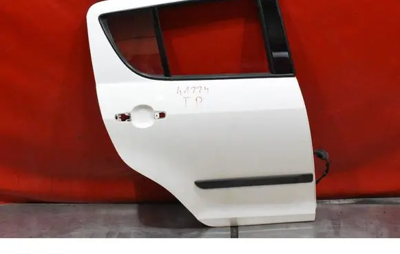 Suzuki Swift II Rear door