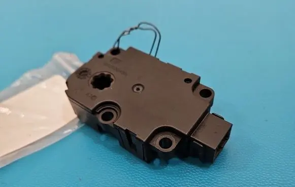 Audi Q7 4M A/C air flow flap actuator/motor CZ1139400051 IMPRK1566590