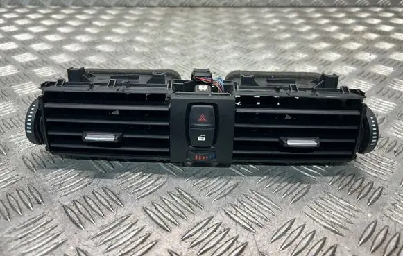 BMW 3 F30 F35 F31 Dash center air vent grill 9218552