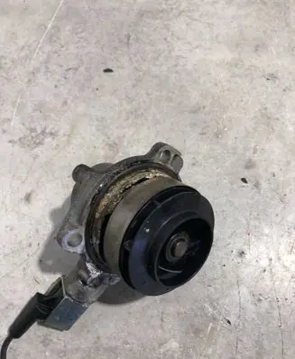 Skoda Octavia Mk3 (5E) Water pump 010234801RT