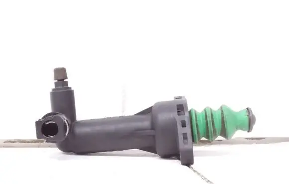Audi A2 Clutch slave cylinder 8Z0721261