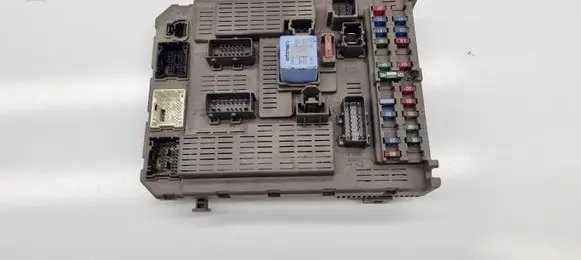 Citroen C5 Fuse module 9644460280