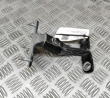 Tailgate/trunk/boot hinge