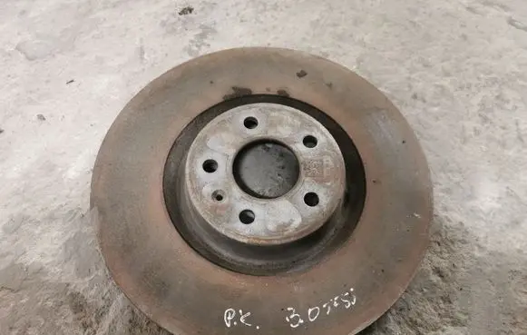Audi A6 C7 Front brake disc
