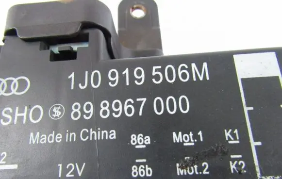 Volkswagen Up Fan control module 1J0919506M