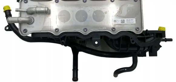 Volkswagen Caddy Intake manifold 04E145749F