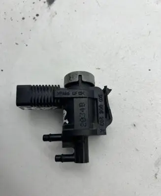 Audi A6 S6 C6 4F Turbo solenoid valve 1k0906283a