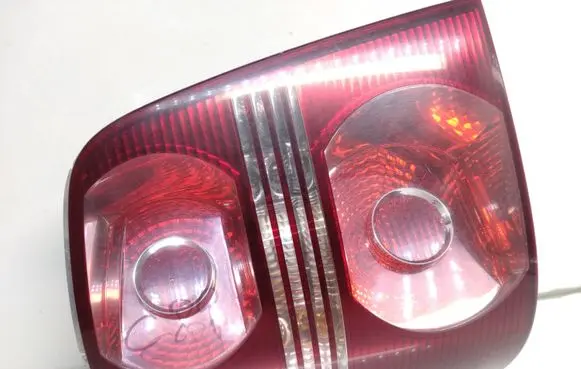 Volkswagen Touran I Rear/tail lights 1T0945111 1t0945095 M2222