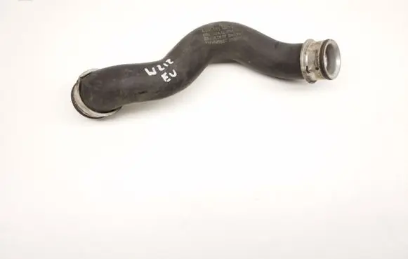 Mercedes-Benz E W212 Engine coolant pipe/hose A2045011682