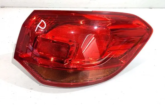 Opel Astra J Rear/tail lights 13282243