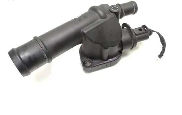 Audi A3 S3 8P Engine coolant pipe/hose 03G121132B