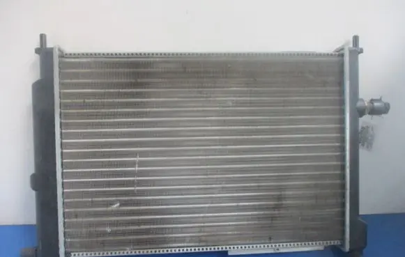 Opel Astra G Coolant radiator