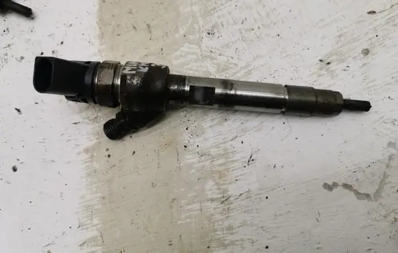 Mini One - Cooper F56 F55 Fuel injector