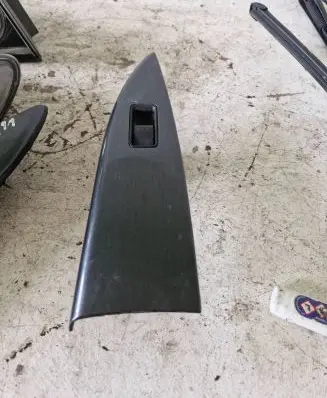 Mazda 6 Electric window control switch