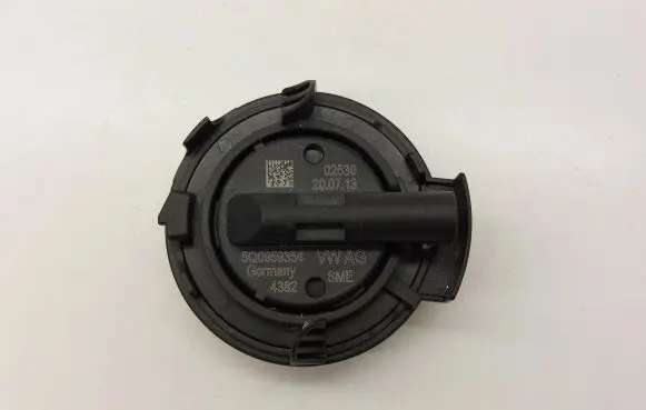 Volkswagen Golf VII Airbag deployment crash/impact sensor 5Q0959354