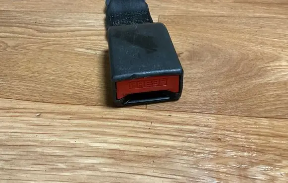 Peugeot Partner Front seatbelt buckle 96817162XX 851281 306131998L72AH