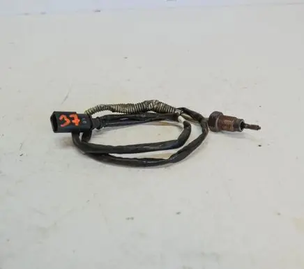Volkswagen Touran I Oil temperature sensor 03L906088EC