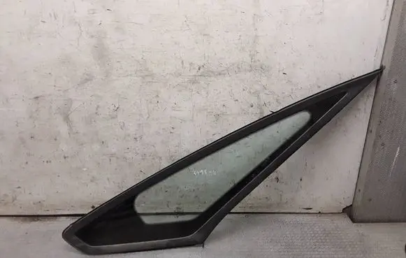 Ford S-MAX Front triangle window/glass 