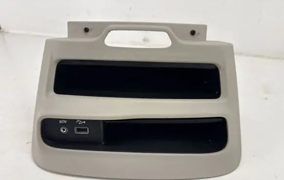 Chrysler Pacifica Glove box central console 6EM051D2AE 68229840AB 68229840AA