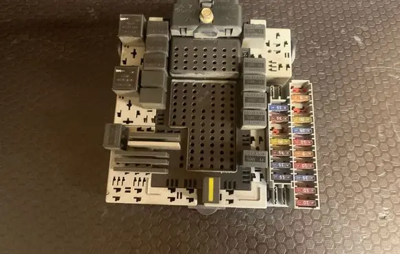 Volvo XC90 Fuse box set 9401802 1046050 188634968