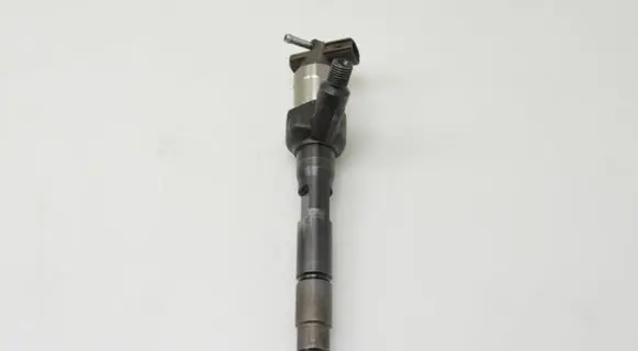 Mazda 6 Fuel injector R2AA13H50