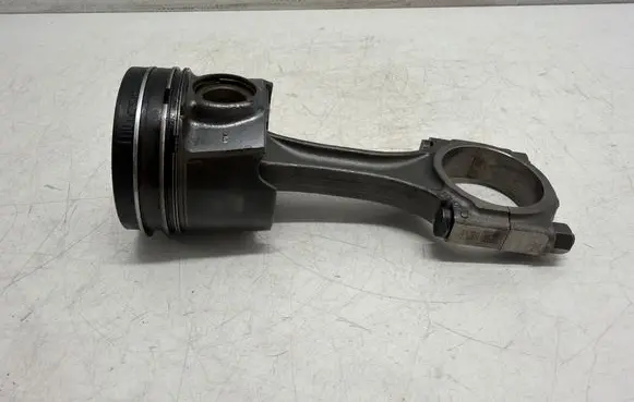 Ford Mondeo MK V Piston 9812818680