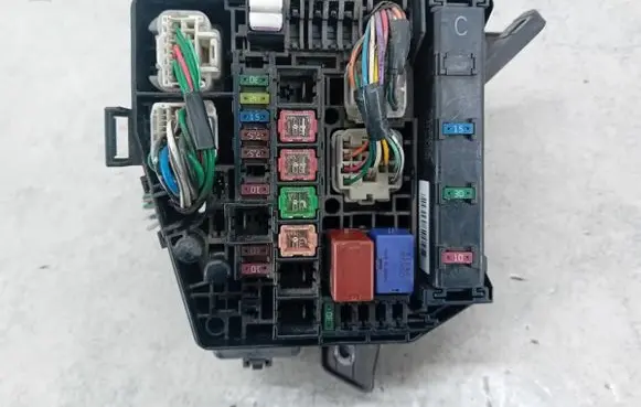 Toyota Yaris Fuse box set 