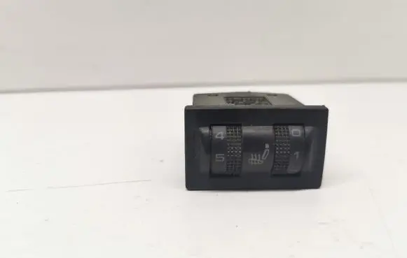 Skoda Octavia Mk1 (1U) Seat heating switch 1U6963563A