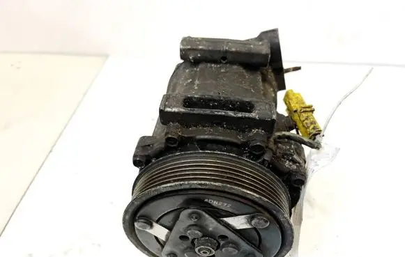 Peugeot 607 Air conditioning (A/C) compressor (pump) 026253956