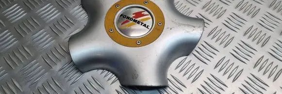 Volvo S40, V40 Non-original wheel cap 