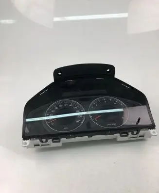 Volvo V70 Speedometer (instrument cluster) 31254535AA
