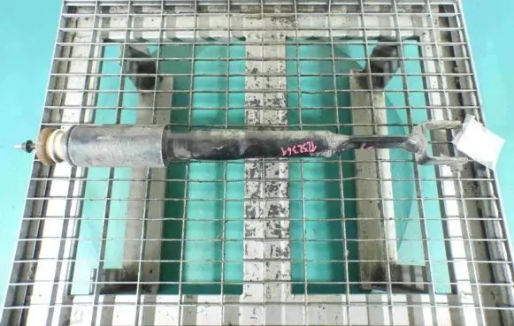 Rear shock absorber/damper