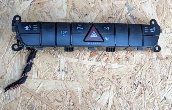 Mercedes-Benz R W251 Central console control unit A2518704510 03754726