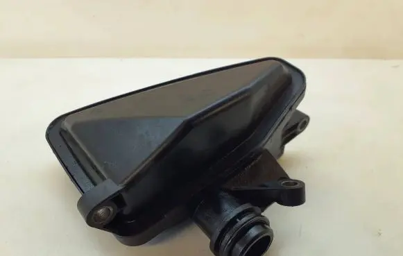Intake resonator