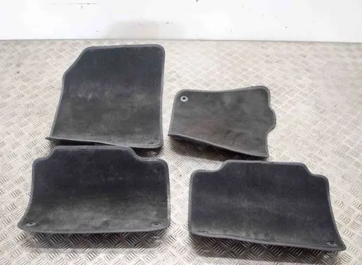 Volvo S90, V90 Car floor mat set 31463905