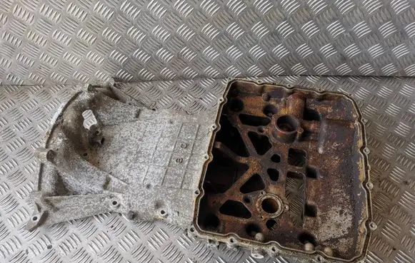 Jaguar XJ X308 Oil sump 96JV6706 XW936706AE