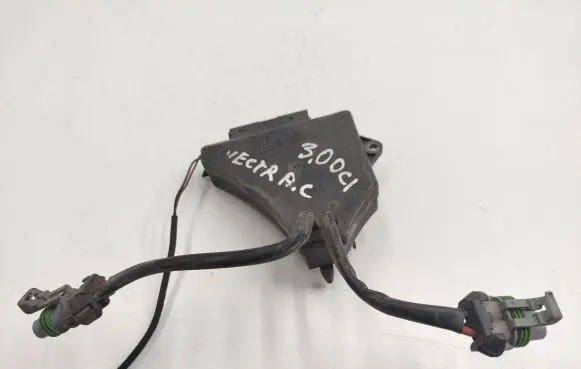 Coolant fan relay
