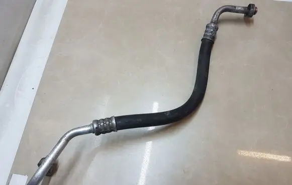 Jeep Cherokee Air conditioning (A/C) pipe/hose
