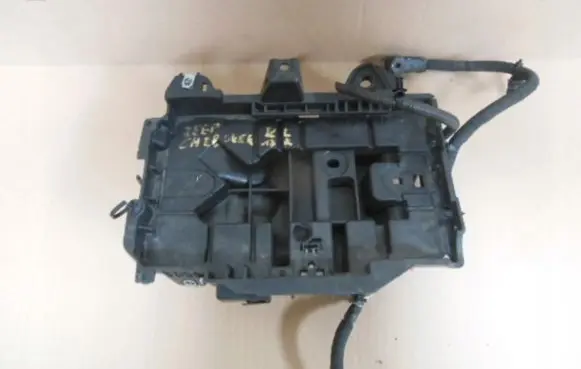 Jeep Cherokee Battery tray 