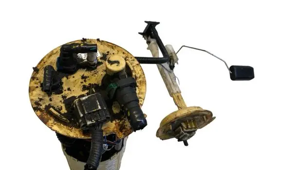 Opel Mokka X In-tank fuel pump 687925552 13592392 13592395
