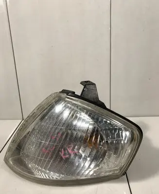 Mazda 6 Front indicator light R4138