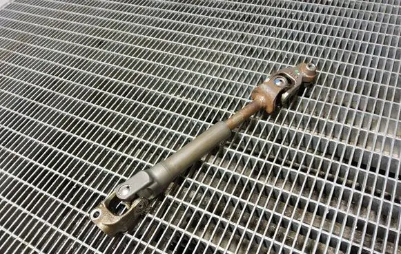 Renault Kadjar Steering column universal joint D7301B21637P