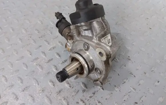 KIA Sorento Fuel injection high pressure pump 331002F600 0445010598