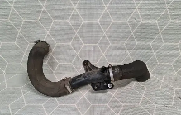 Porsche Macan (95B) Intercooler hose/pipe 8K0145673