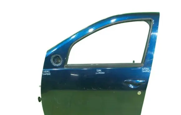 Dacia Duster Front door PRZOD LEWE