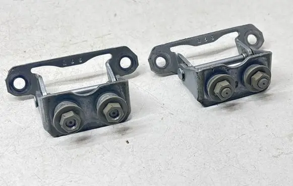Subaru Crosstrek III Tailgate/trunk/boot hinge