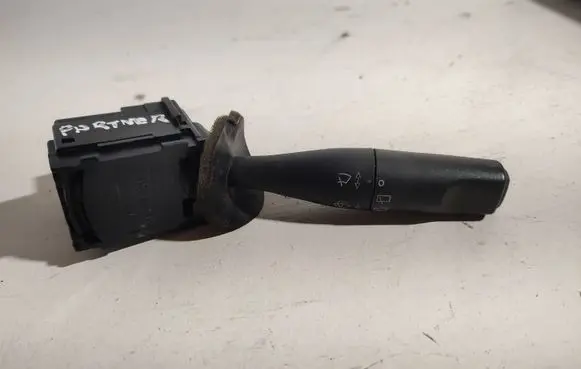 Peugeot Partner Wiper control stalk 33779502 96049597zl